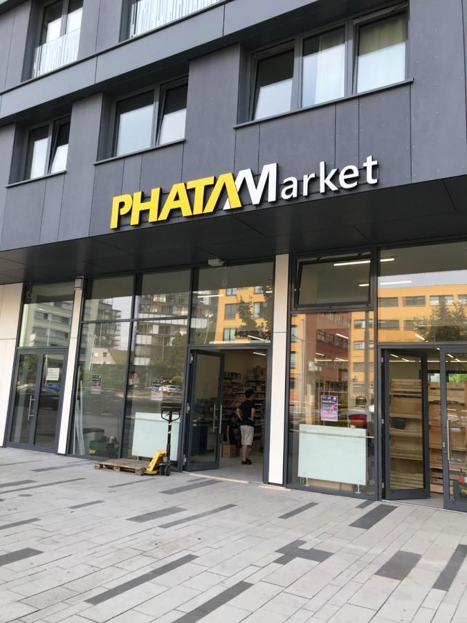Kalina Apartment Praag Buitenkant foto