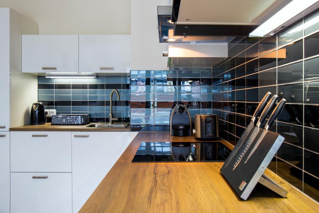 Kalina Apartment Praag Buitenkant foto