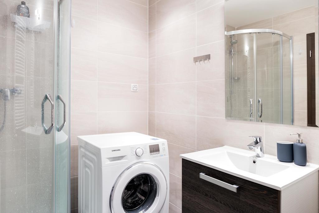 Kalina Apartment Praag Buitenkant foto
